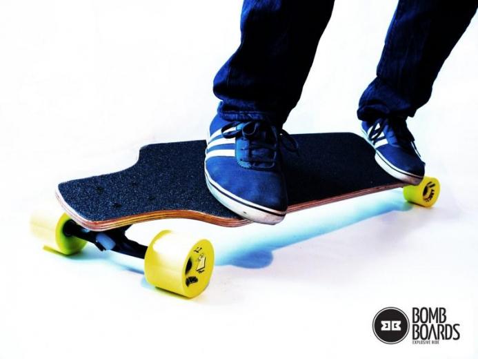 BomBBoards Killer Twin